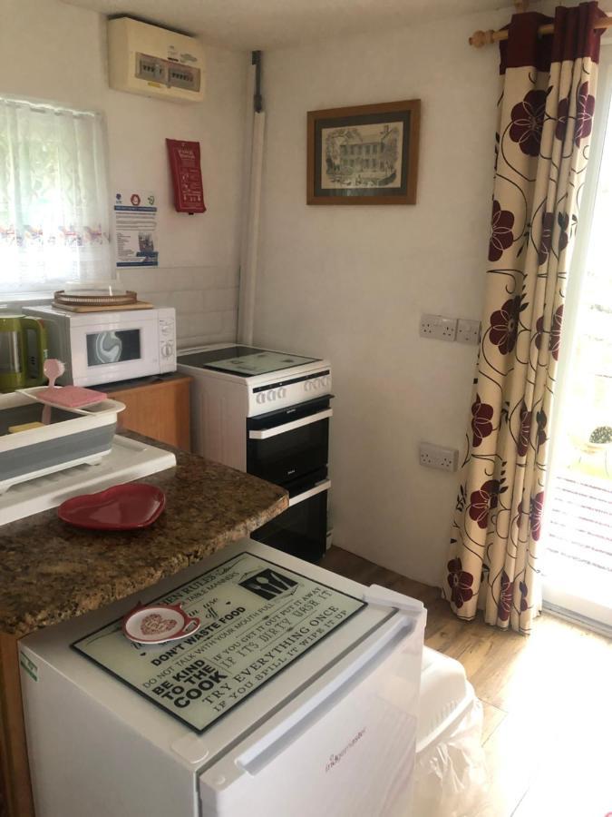 Lake View Romantic Retreat アベリストウィス エクステリア 写真